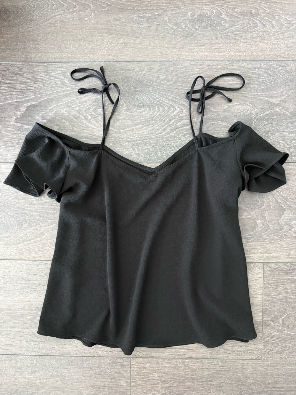 Women’s Black Off-Shoulder Tie-Strap Top Topshop Shirt 4 XS/S summer party